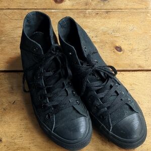 Converse high top all black 7M 9W